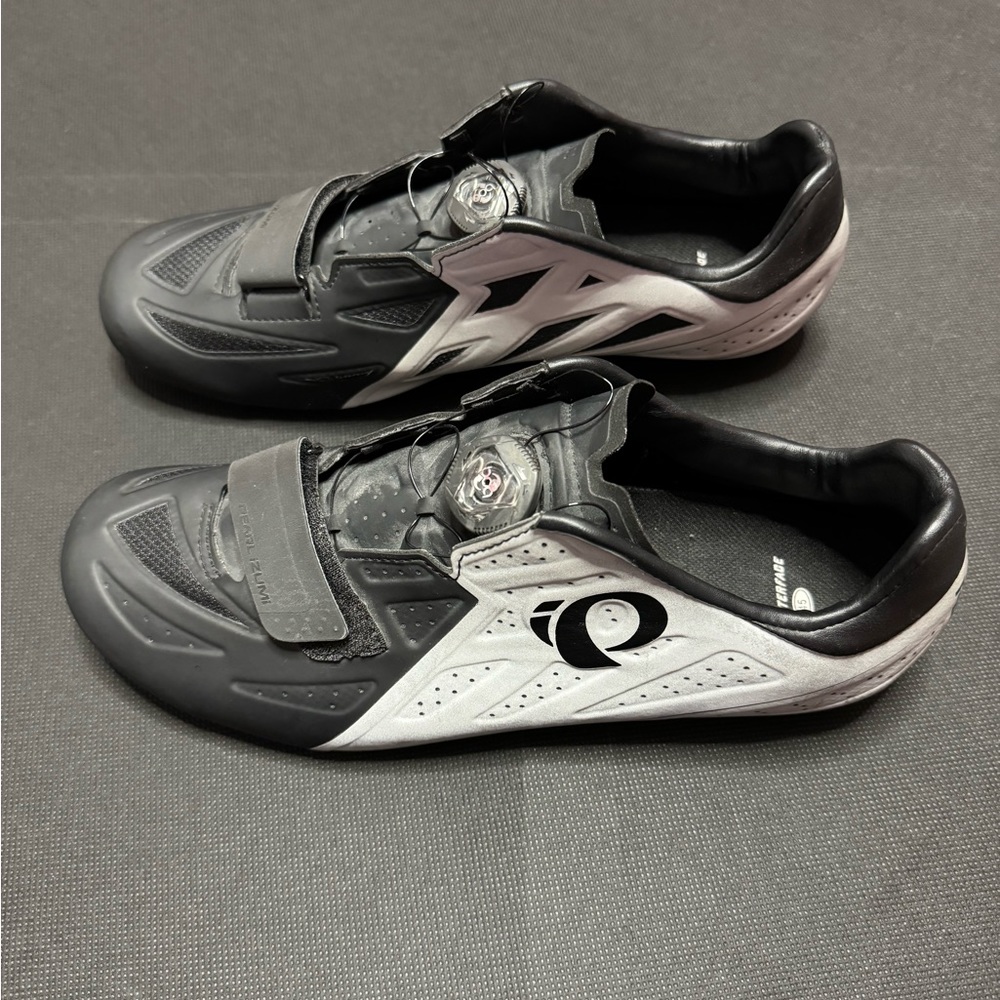 Pearl Izumi cycling shoe
